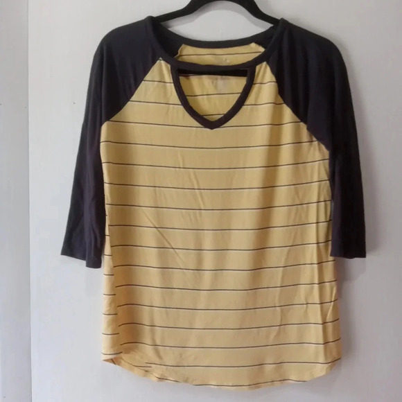 Long Sleeve Tees Bundle of 3 Yellow Purple Striped Black Red Buffalo Plaid Small - Picture 2 of 16